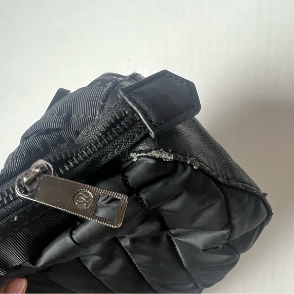 Lululemon Dont Sweat It Kit (Quilted)
Black + Headband - Picture 7 of 11